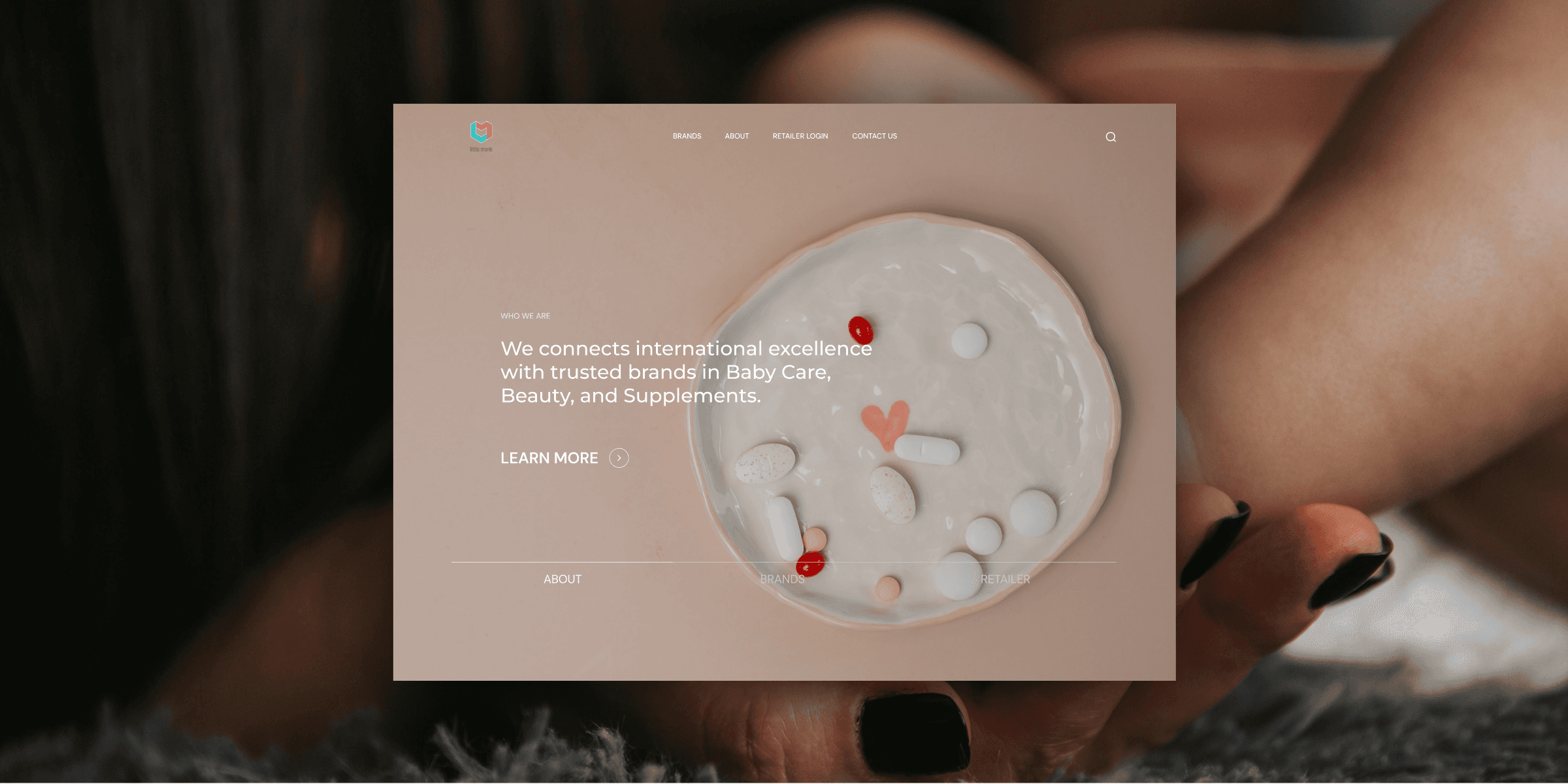 "Plate with assorted pills and supplements on a neutral background, representing international excellence in baby care, beauty, and supplements by Little Monk."