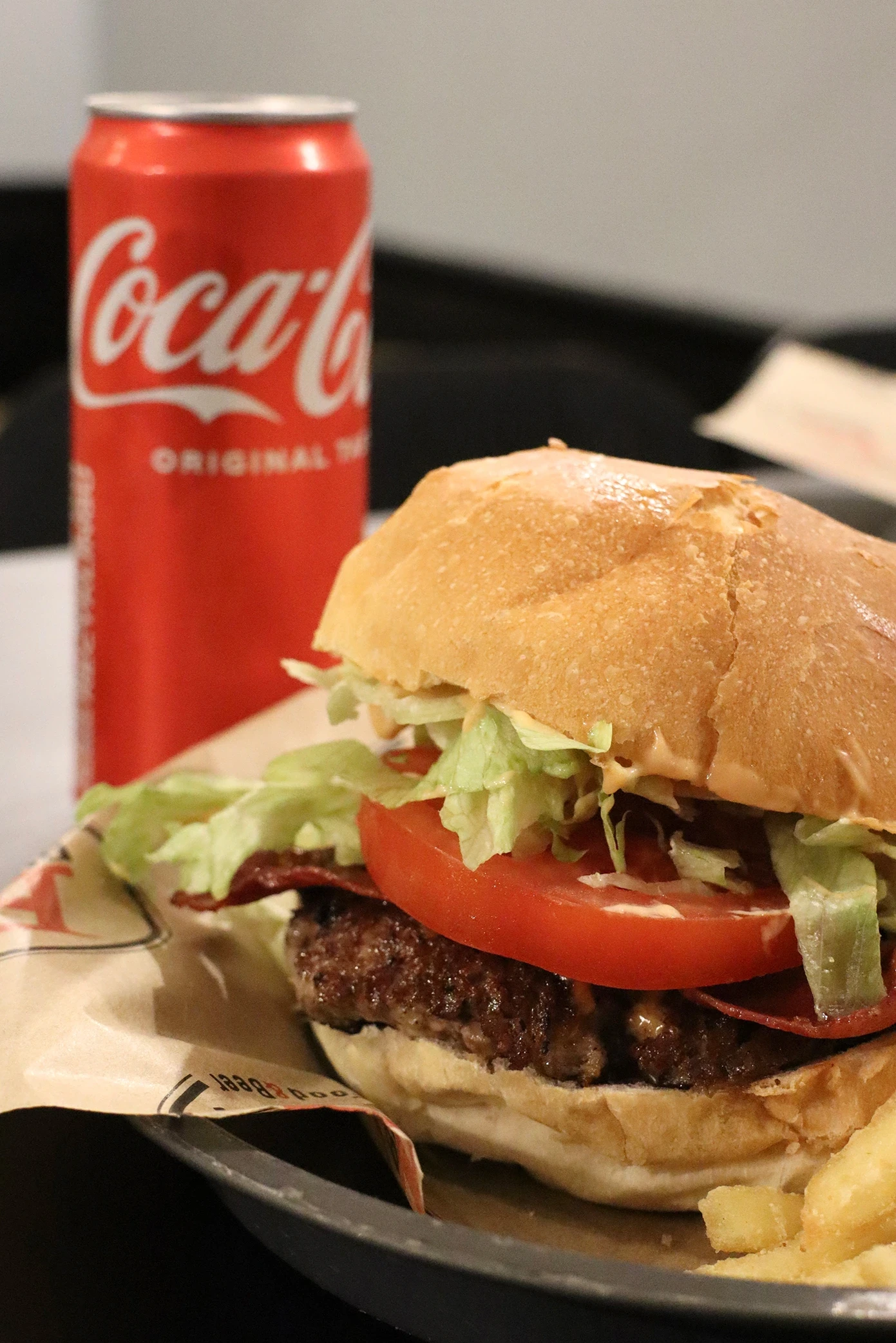 Foto prodotto su sfondo neutro per IGI AMA, realizzata da Aura Studio, agenzia di comunicazione di Genova: scatti professionali con editing accurato per valorizzare i dettagli dei capi.