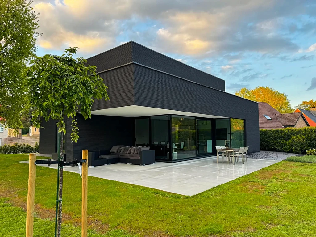Voorbeeld van een gerealiseerd tuinproject door De Boogerd, met aandacht voor detail, duurzaamheid en maatwerk.
