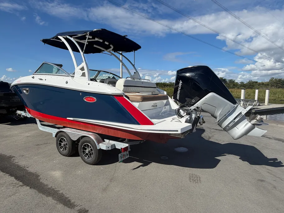 Boat thumbnail 3