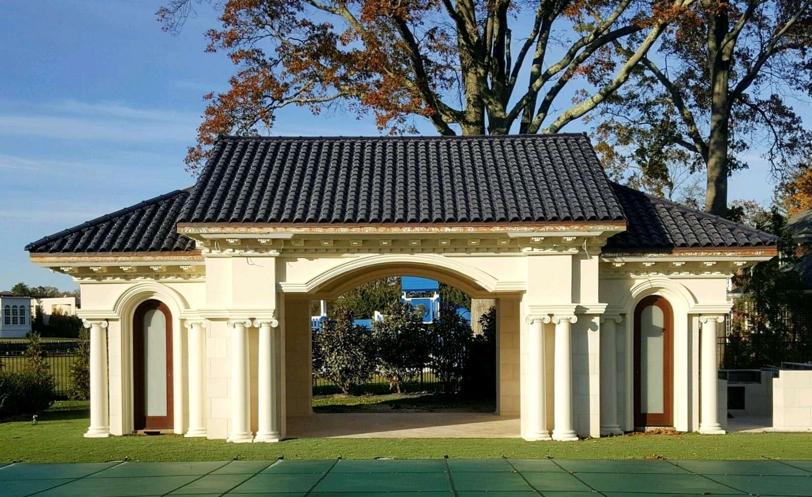 Round non tapered columns