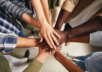 Logo von MINA–Leben in Vielfalt e.V. – Partner der DAG Unternehmensgruppe für gesellschaftlichen Zusammenhalt.