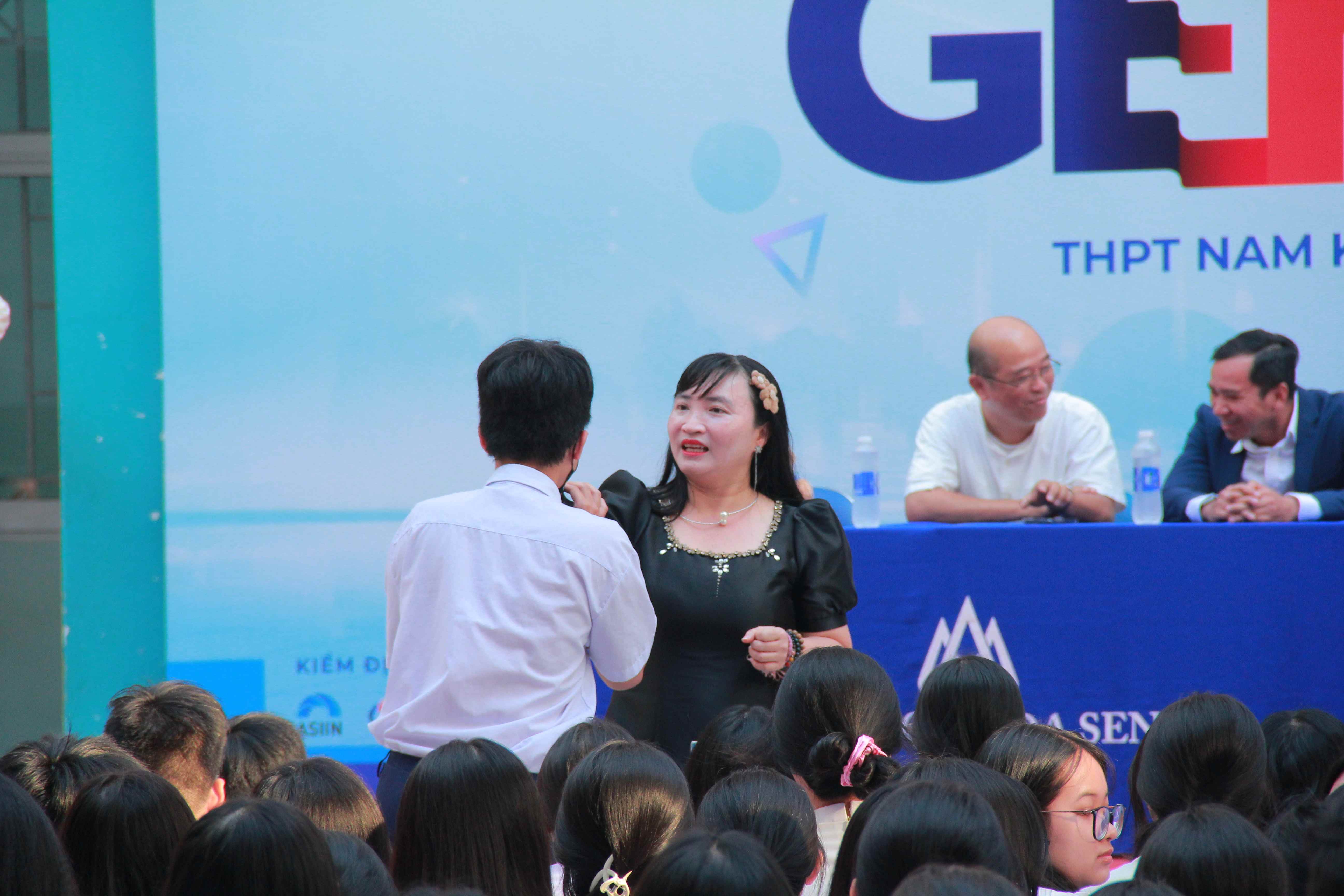 Chọn ngành không mông lung: HSU Tour đến với THPT Nam Kỳ Khởi Nghĩa