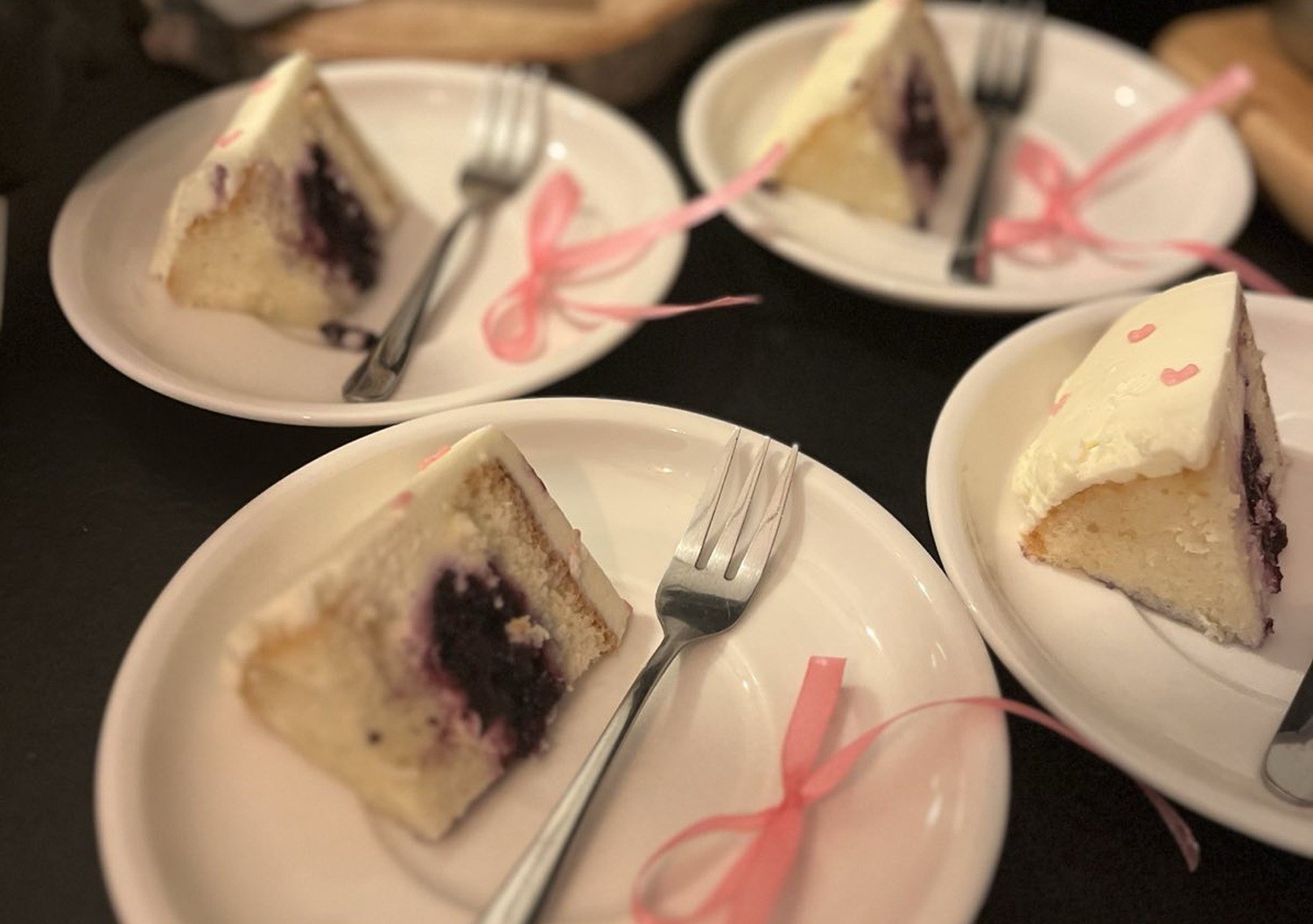 regeneracja po treningu – kawa i domowe ciasto w Niedźwiedzia 25 Poznań