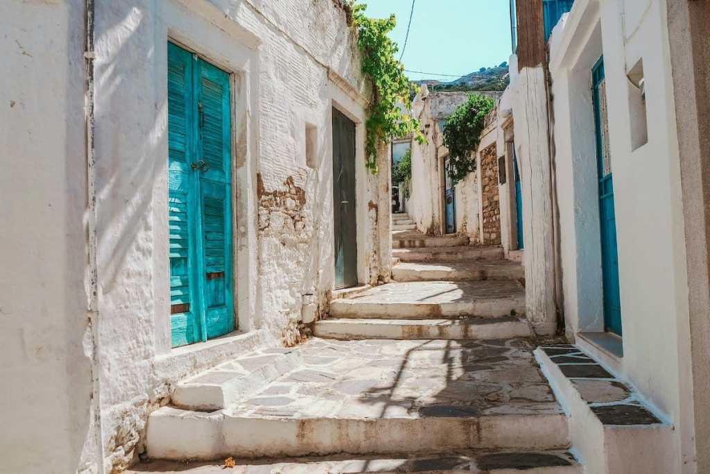 the streets of chora, naxos
