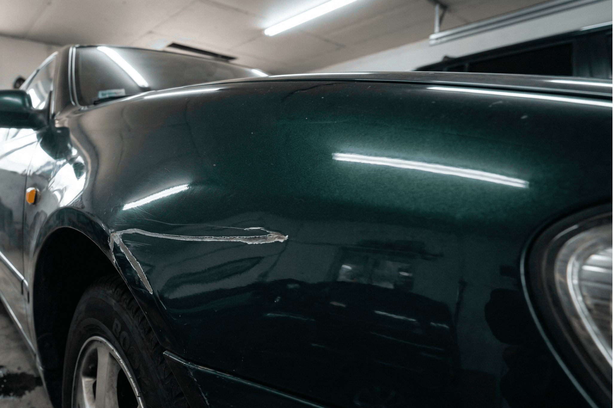 Réparation carrosserie sur marbre CELETTE