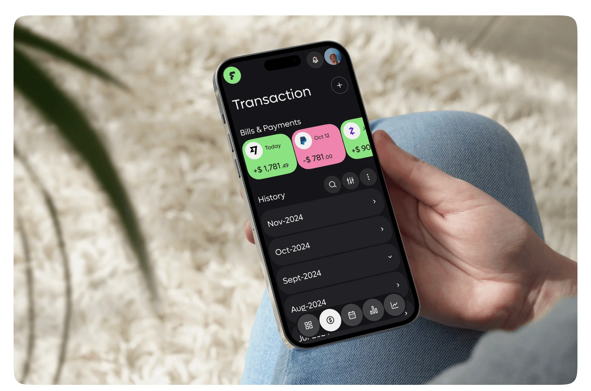 Creative iOS app screen design on iPhone – Artonest