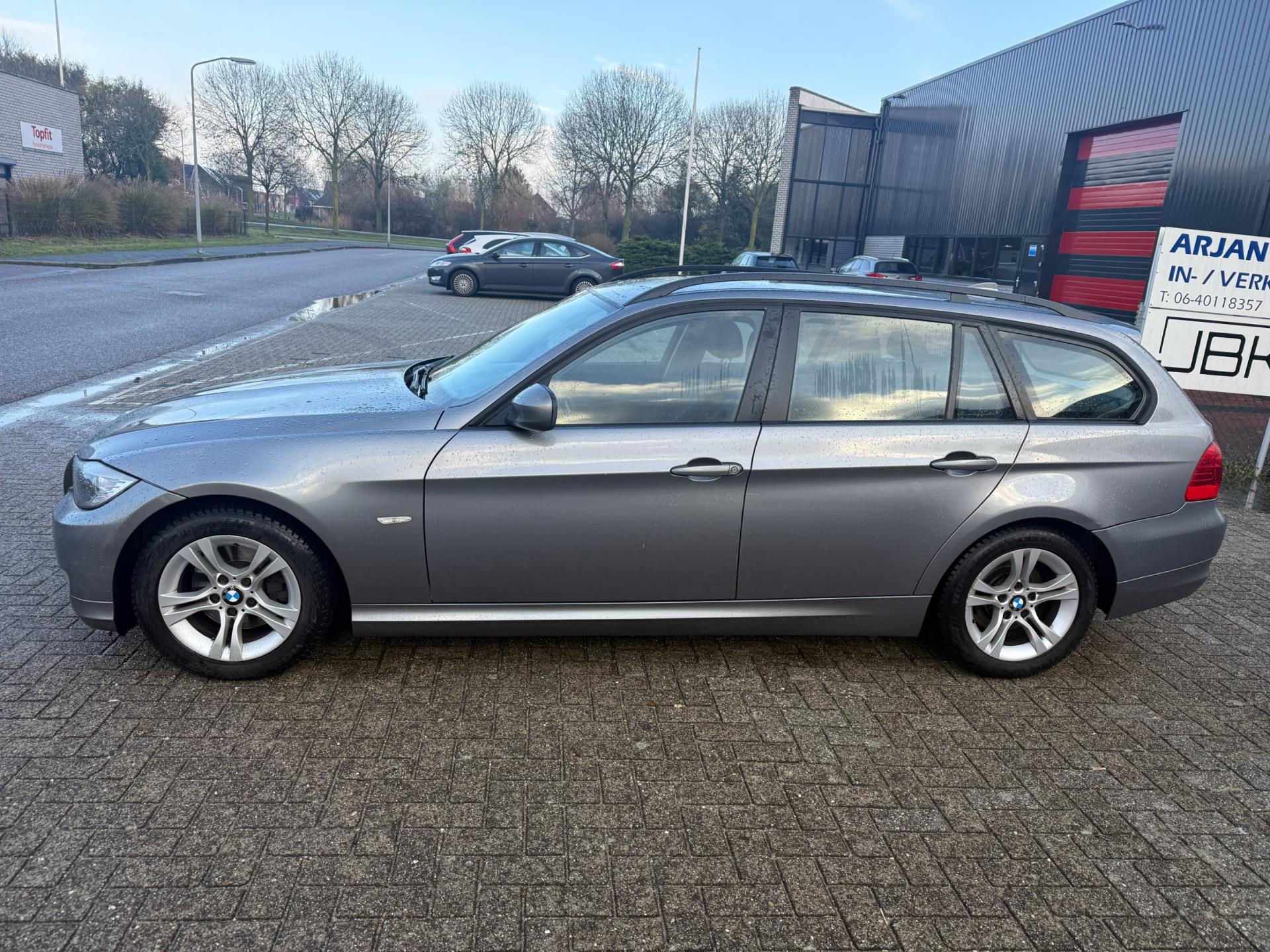 BMW 3-serie Touring - 318d Corporate Lease Business Line