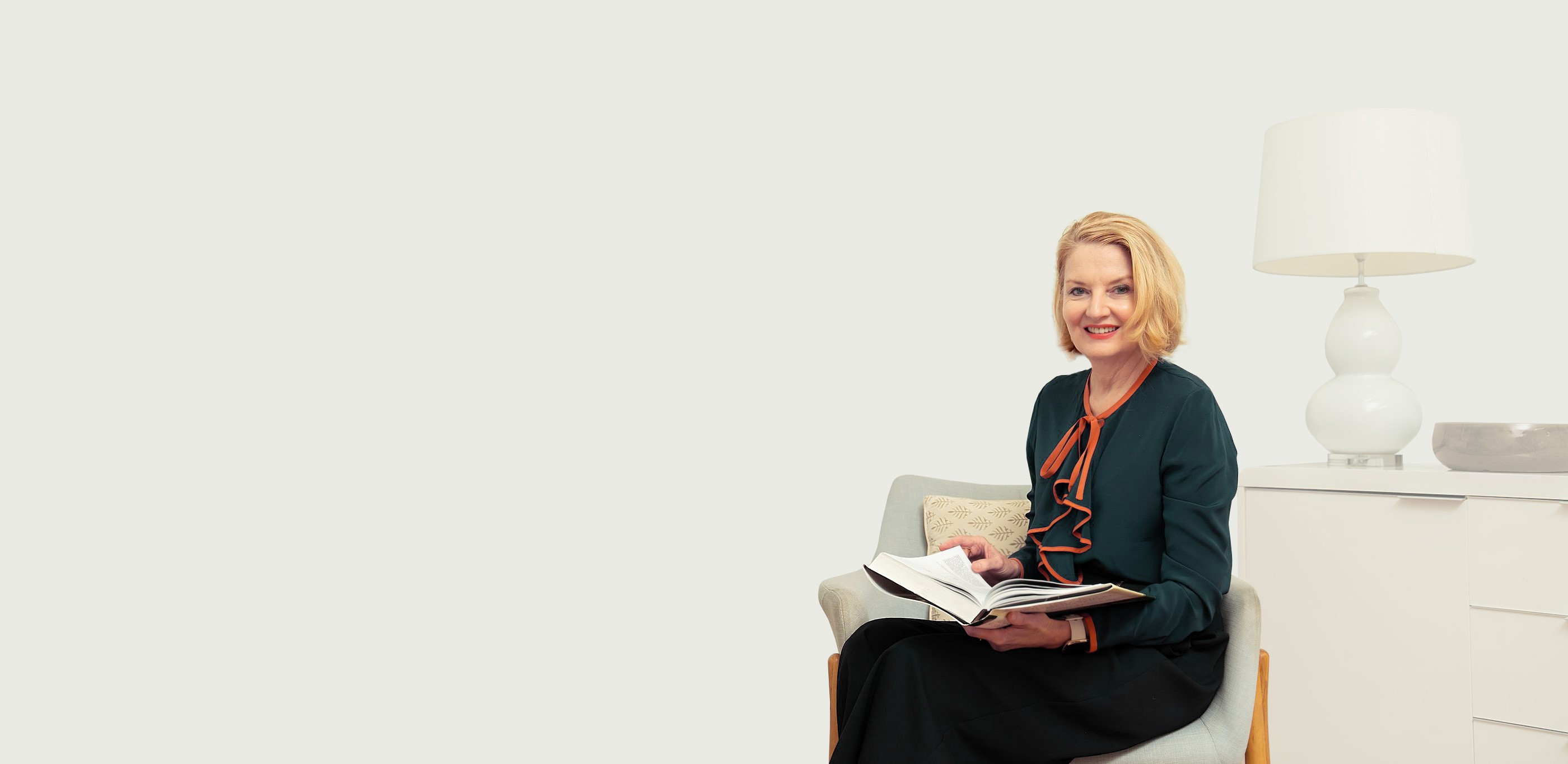 Dynamic picture of a cyclist riding downhill