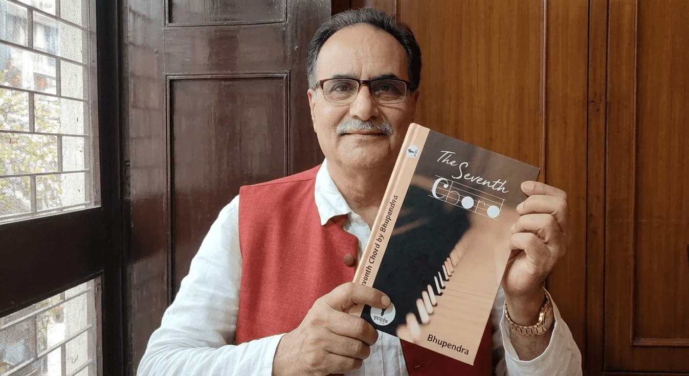 Book -  - inside - Best publishing houses in Delhi Get Hindi book published in california Book Publishing Services.South Asian Literature and Art Festival in San Francisco, SALAF in San Francisco Yuganugoonj  -  - Literature Community in India