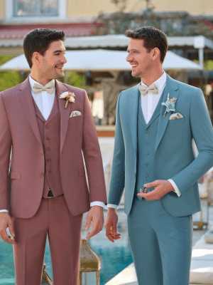 Vőlegények öltönyben