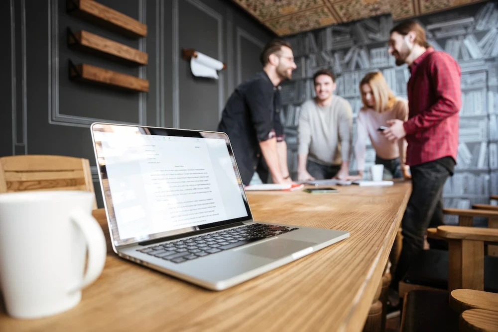 Réseau Wi-Fi homogène et fiable dans un espace de bureaux et Co-Working