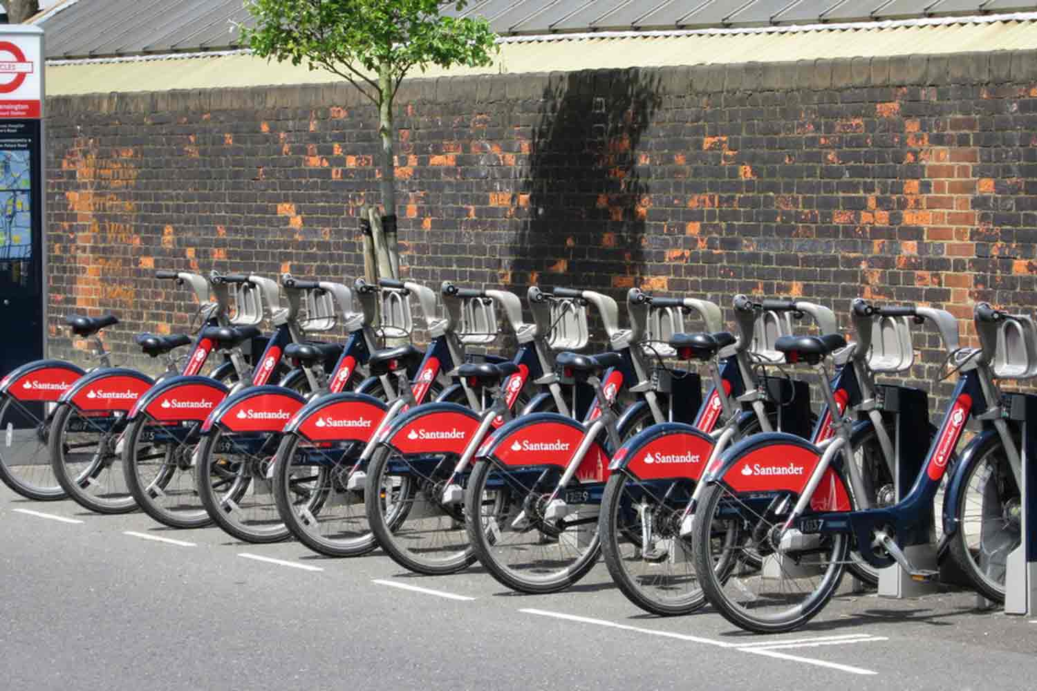 Santander cycle hire in London