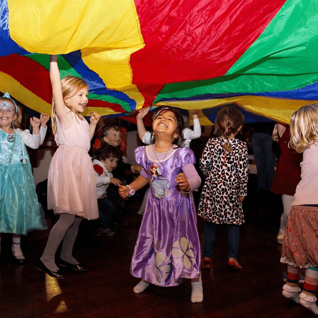 Stage Stars Norwich children performing