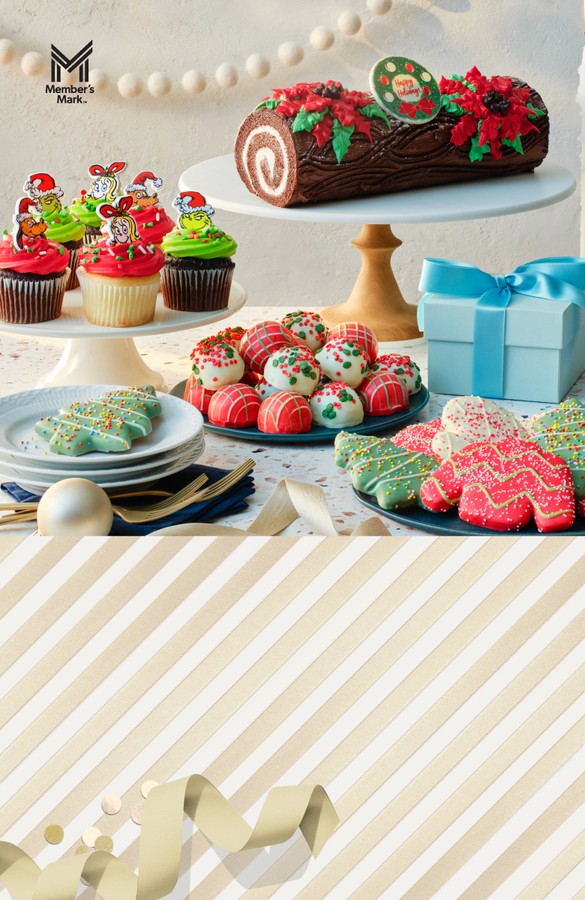 Imagen de un trabajador de Sam's Club que presta el servicio de Curbside Pickup poniendo las compras en el auto de su cliente