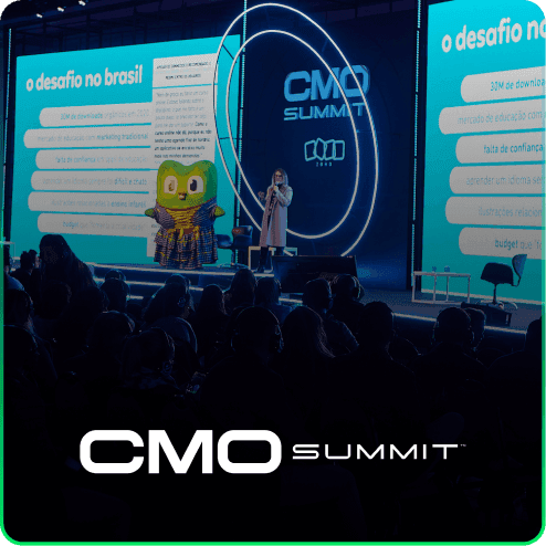 Foto de um palestrante no evento CMO Summit