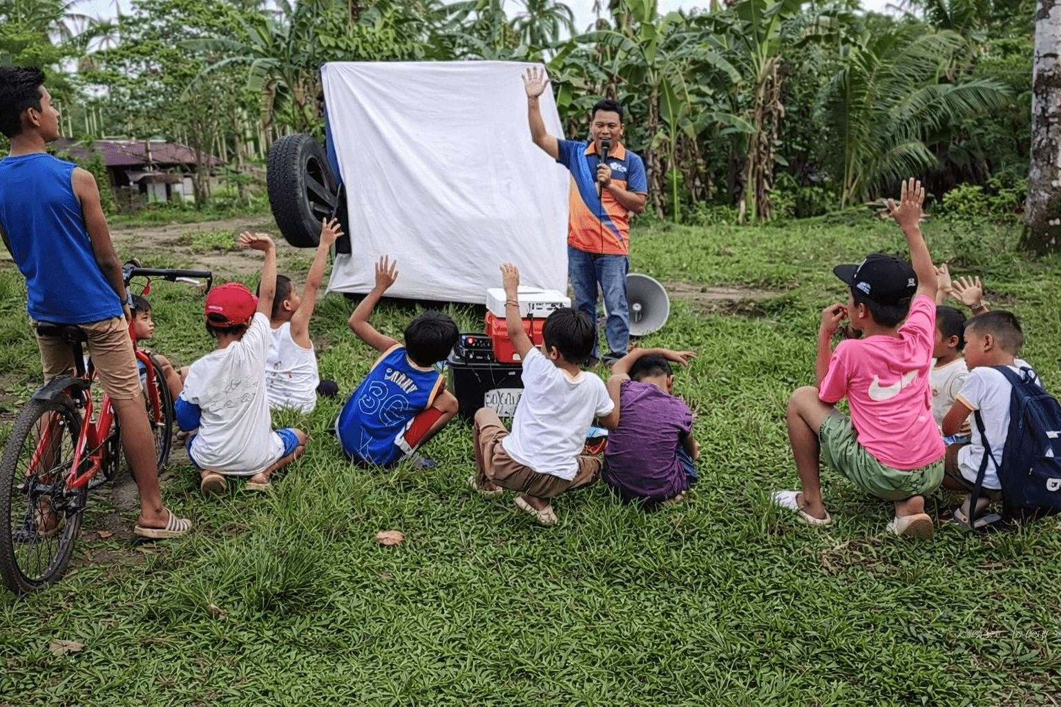 overhead image of the philippines mountains