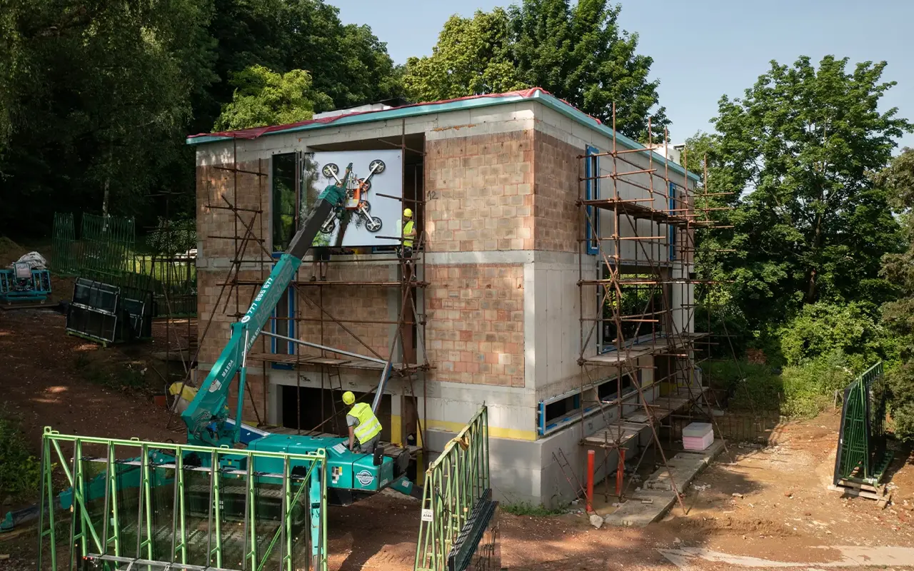 bezrámová velkoformátová okna RD Pod Rozhlednou