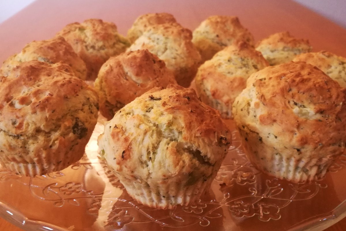 Muffin salati con patate e broccoli