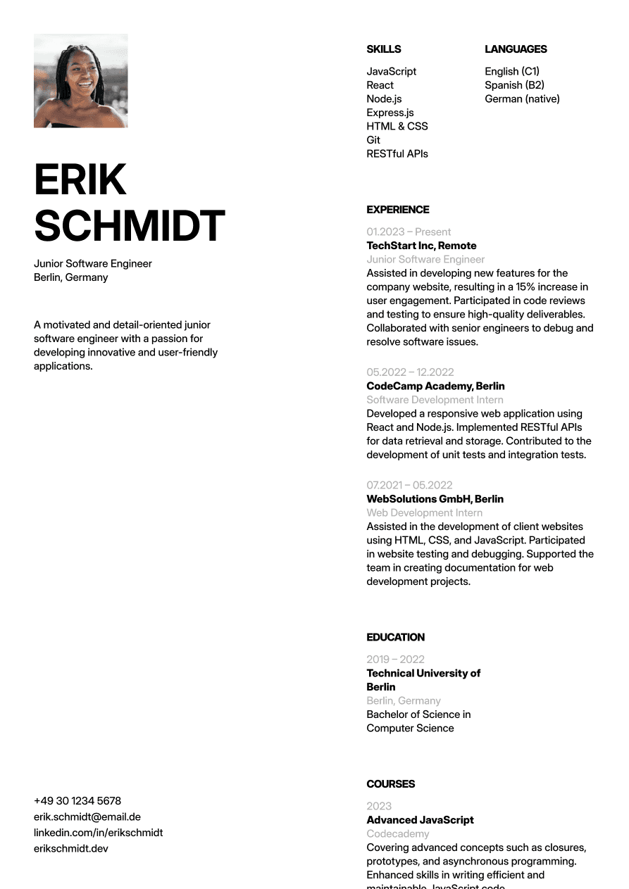 Junior software engineer resume example focused on projects, education, and entry-level skills