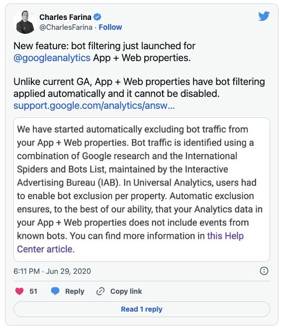 Tweet von Charles Farina zur Ankündigung der autom. Bot-Erkennung in Google Analytics 4