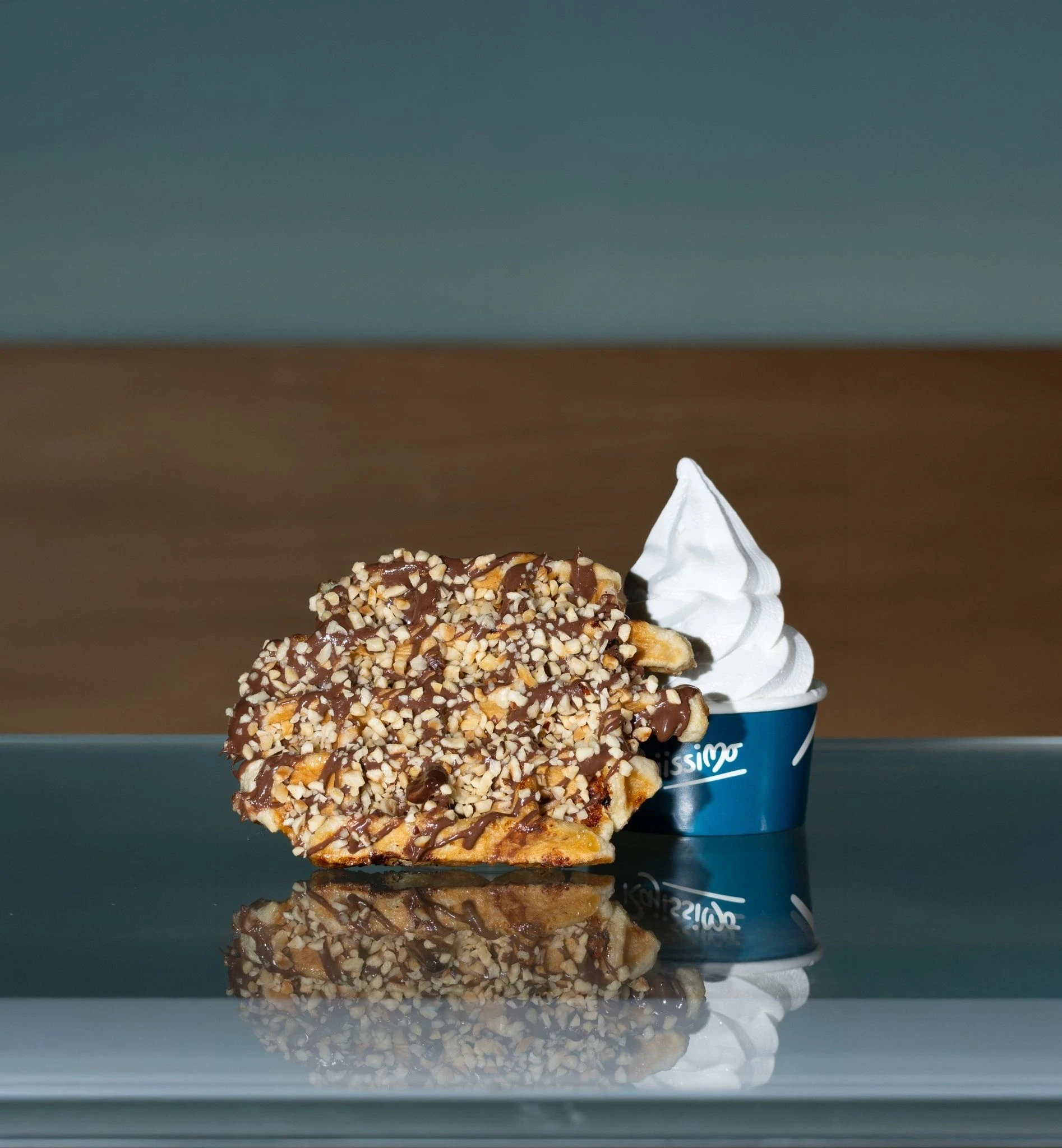 Belgian Waffle with Nutella, hazelnuts and softice