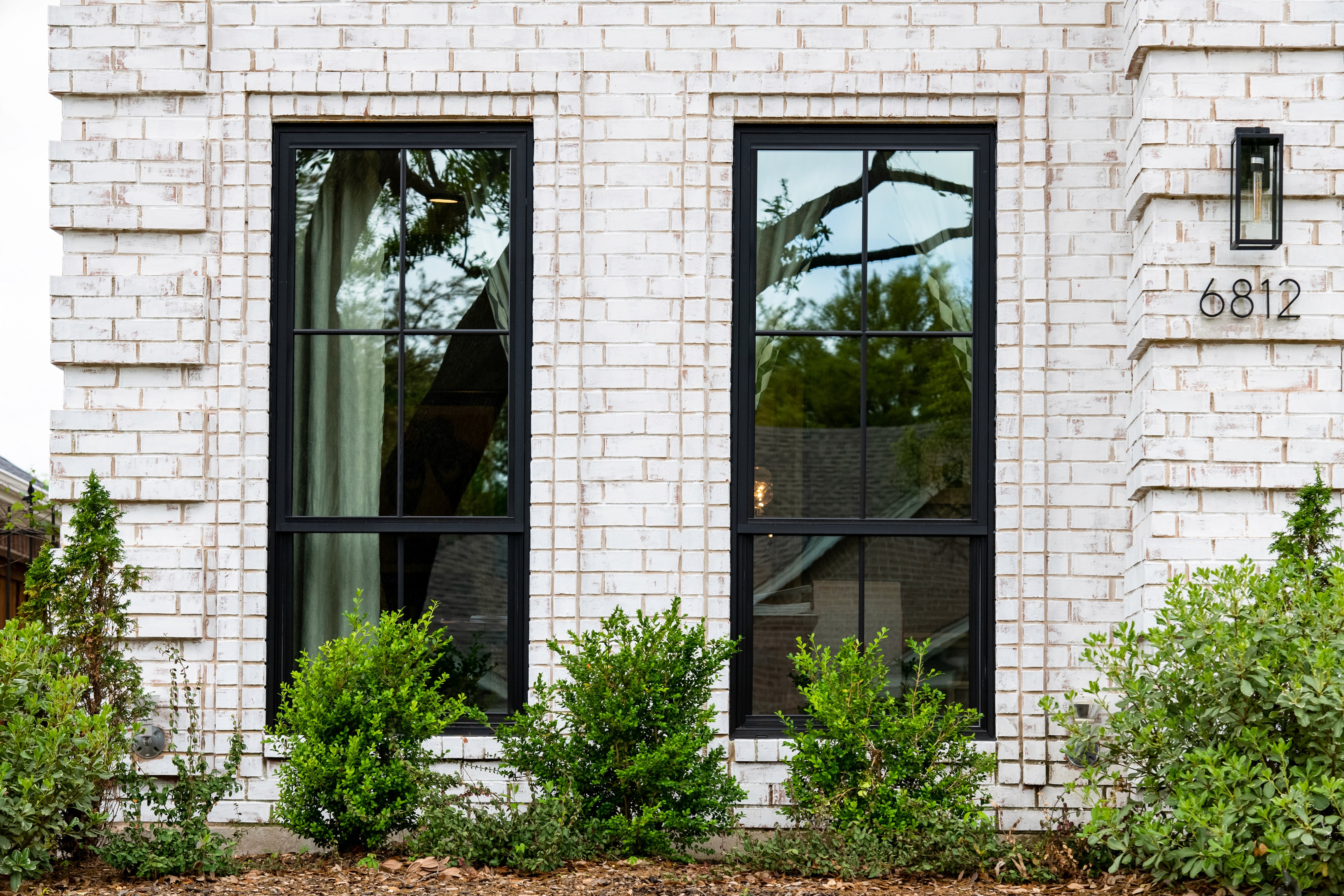 New black Anderson windows installed in Overland Park KS by KCX
