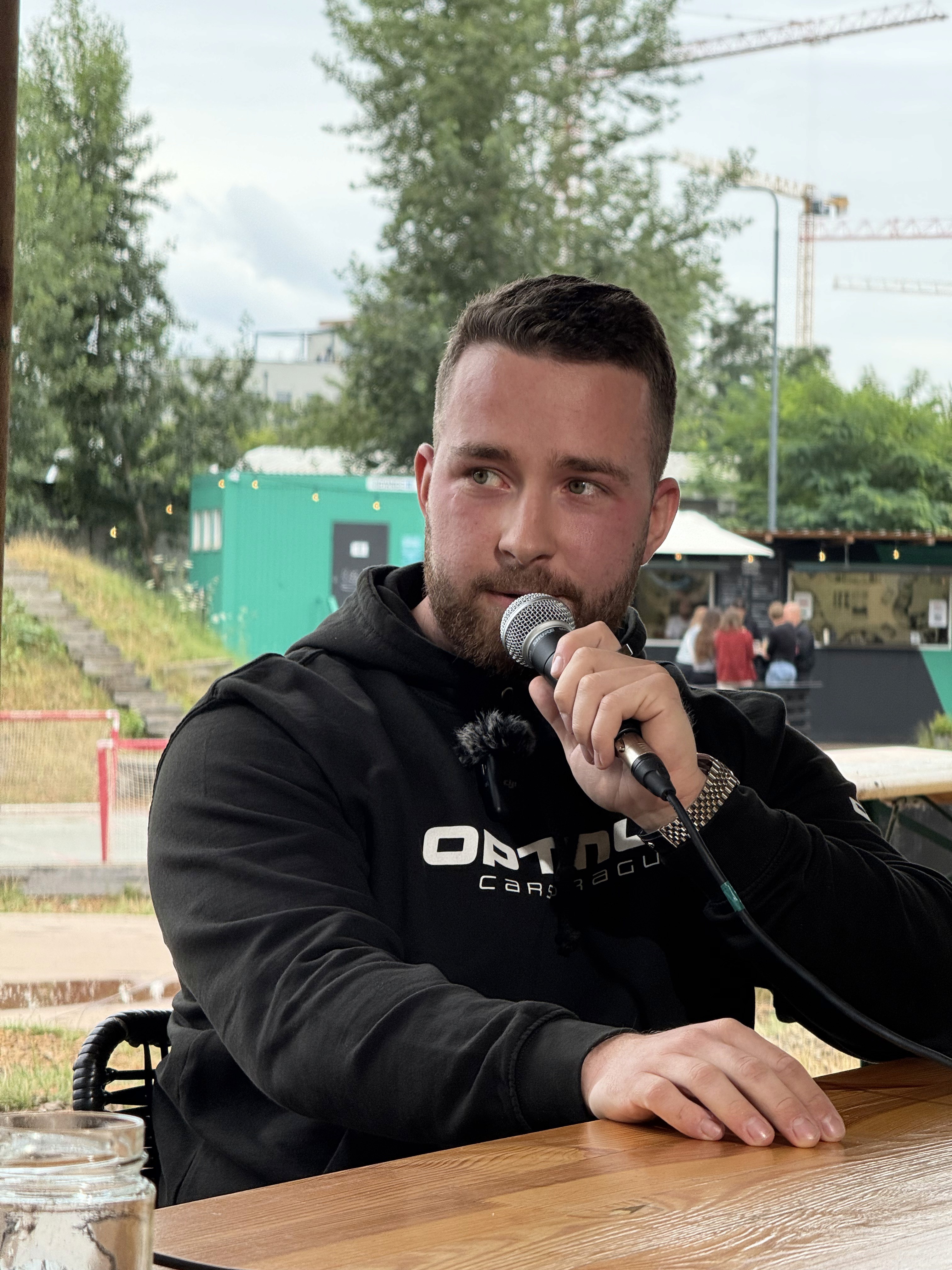 Vystoupení z anonymityStabilizace společnosti OPTIMUM PRAGUE