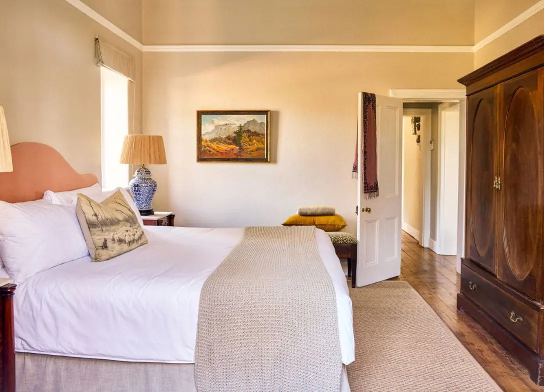 Champagne Farmhouse bedroom