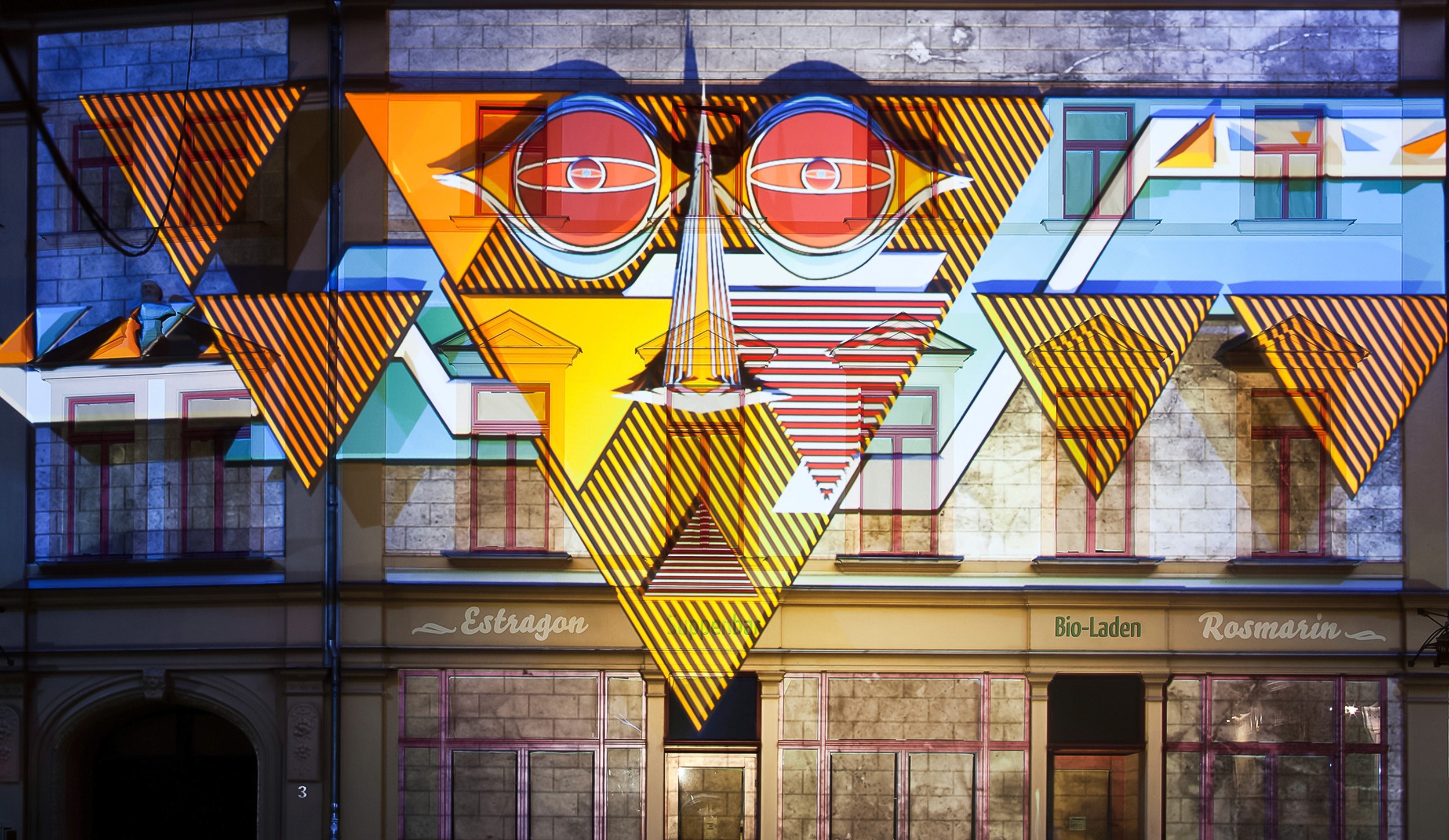 Moya Facade - architecture projection mapping