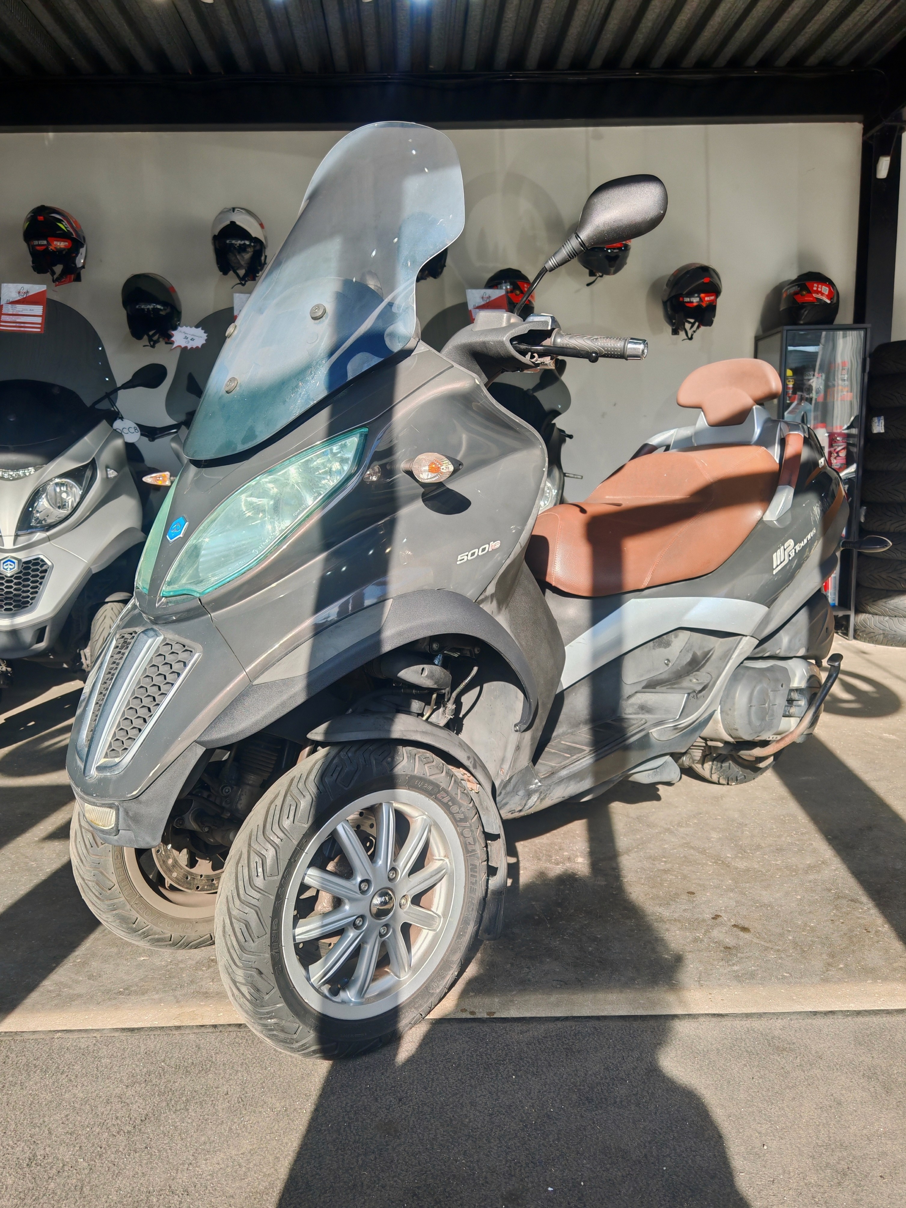 piaggio mp3 350 cc gris nardo