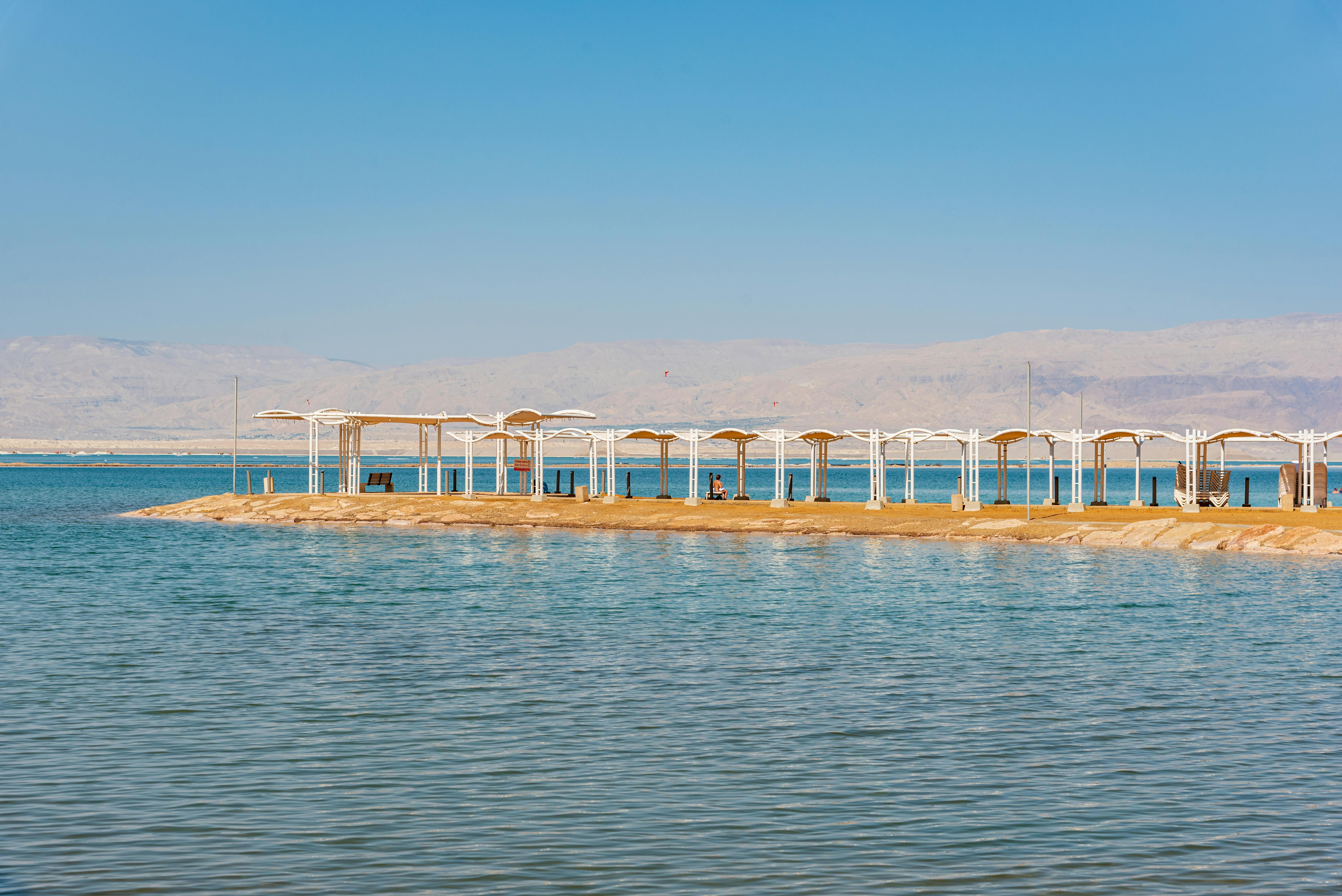 Beach with cabanas on the Dead Sea – surfboard rental in israel