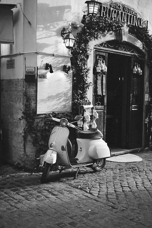 Executive jet charter to Rome Italy - Vintage Vespa and La Dolce Vita lifestyle