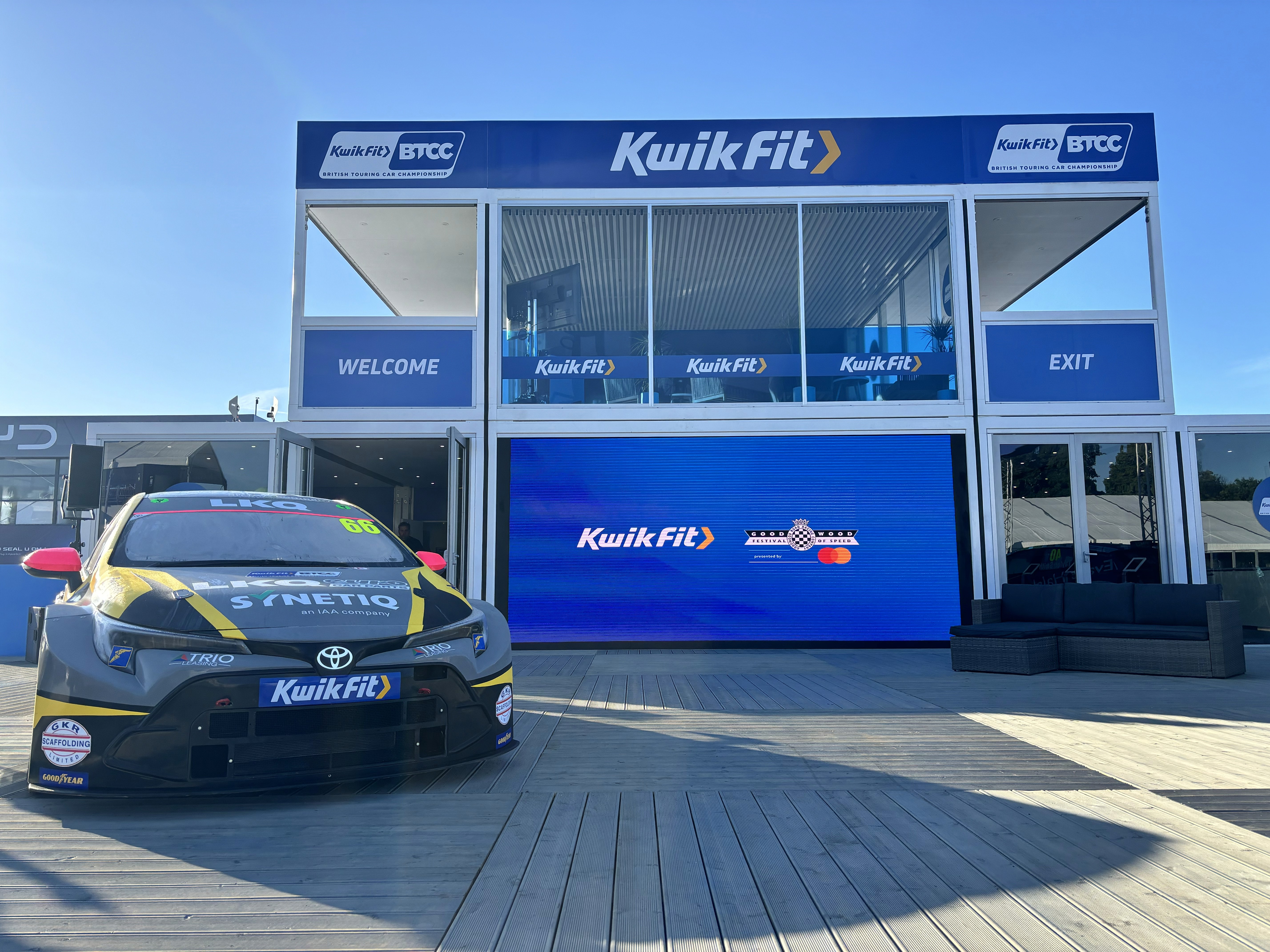 silhouette photo of people watching concert