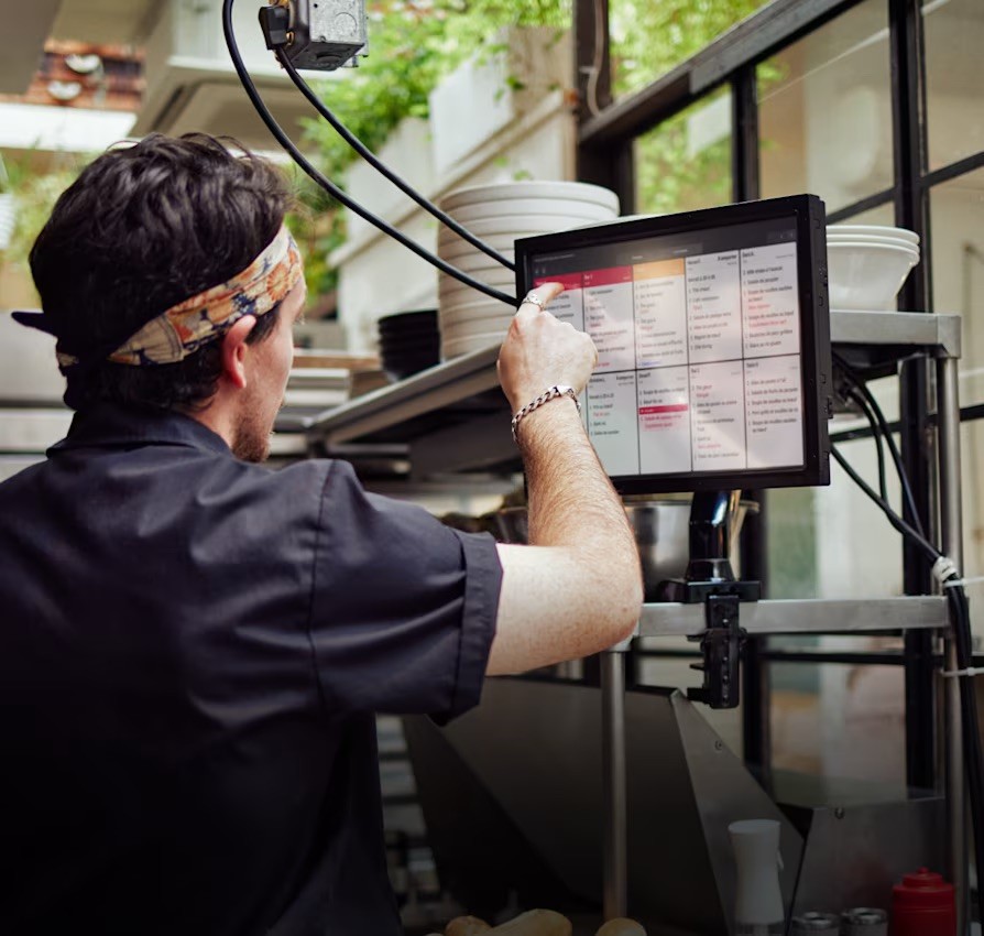 Système d’affichage en cuisine Square afin d’organiser les commandes en ligne et sur place