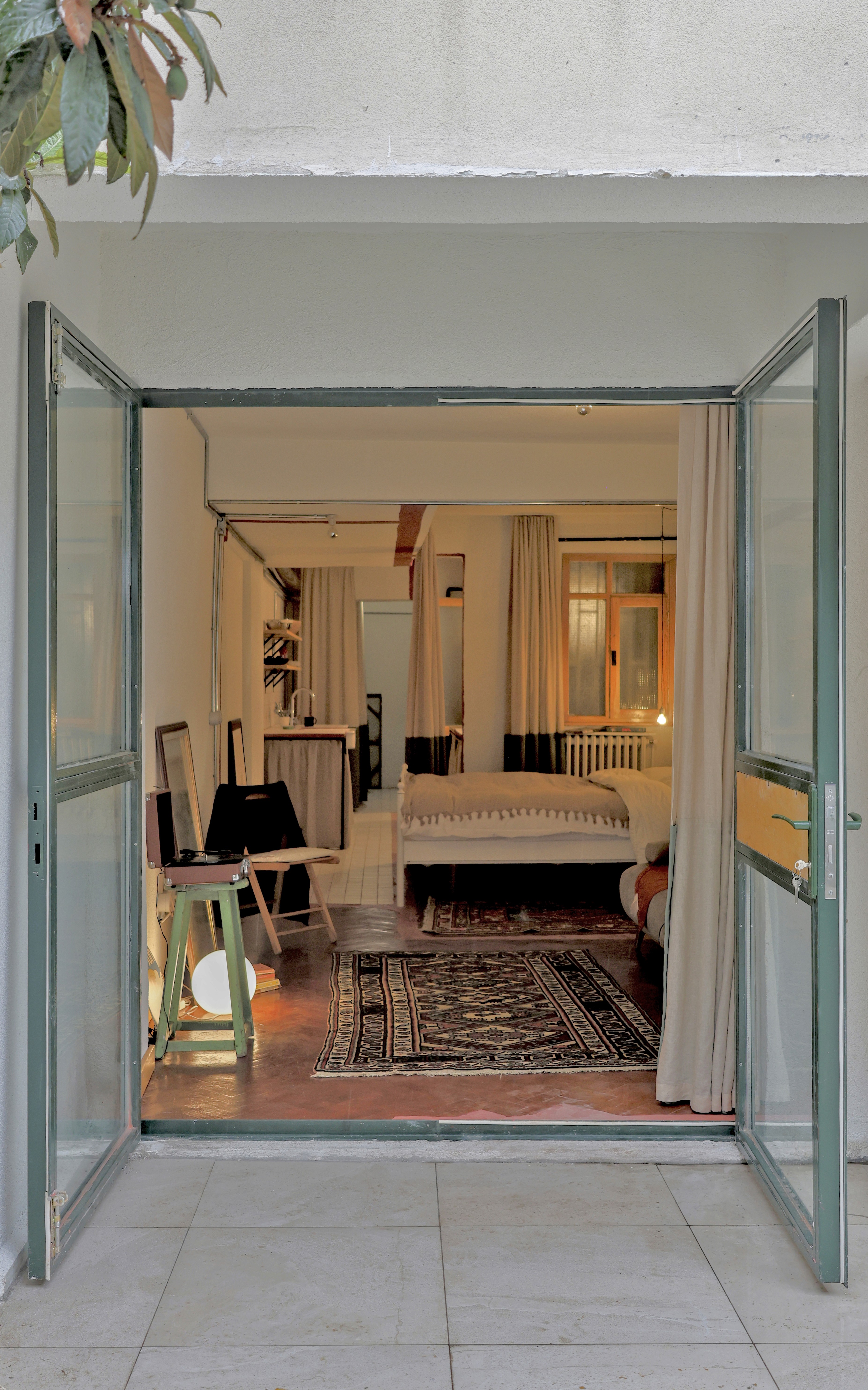 pergamon_house_project_explain_ediz_demirel_works_edworks_architecture_studio_backyard_edwork