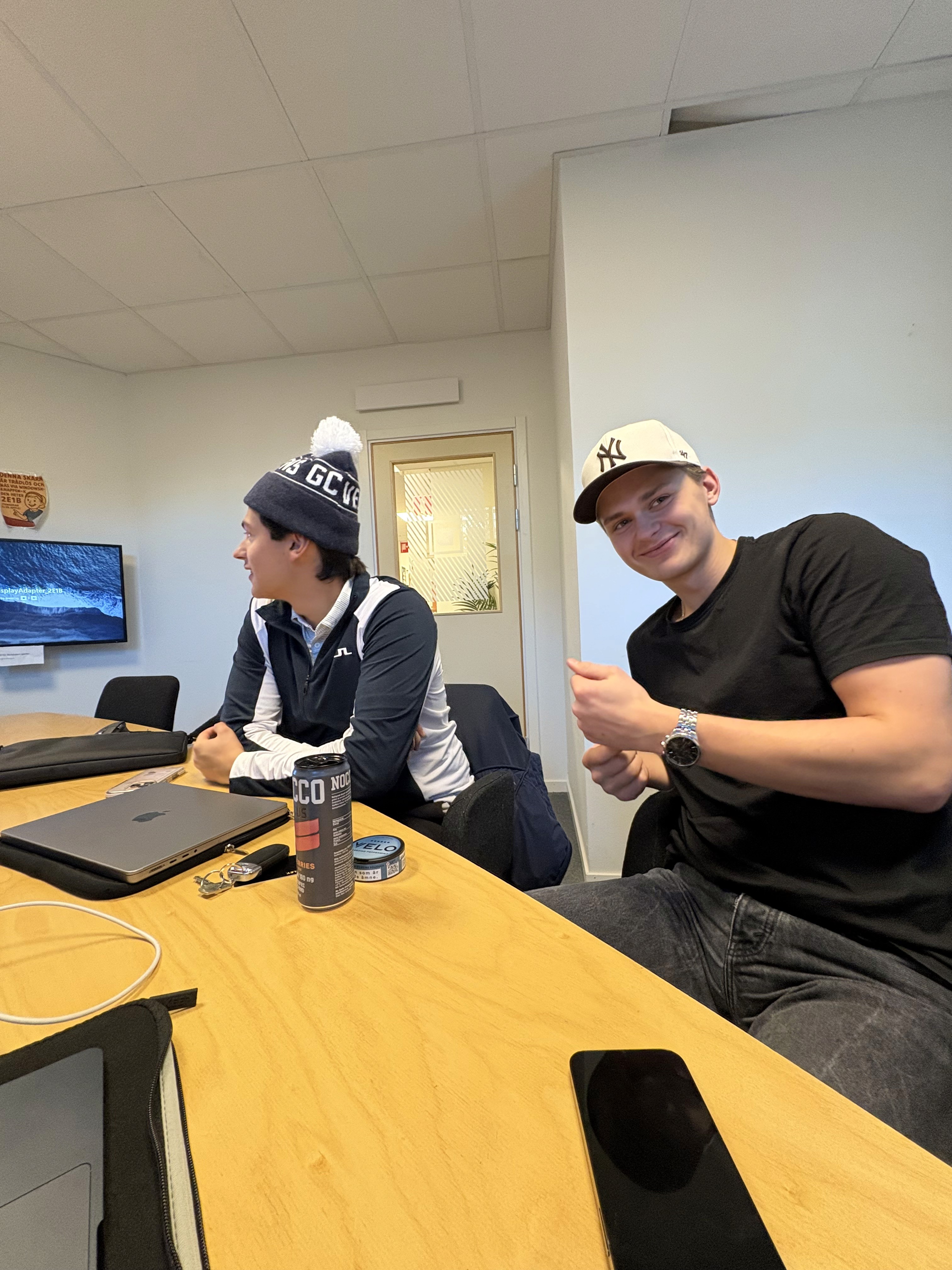 Registercentralen anställer idrottare