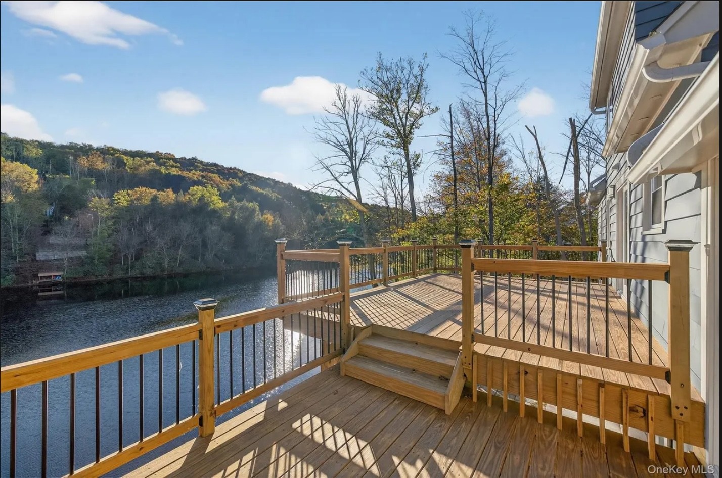 Lake home deck stairs and exterior craftsmanship