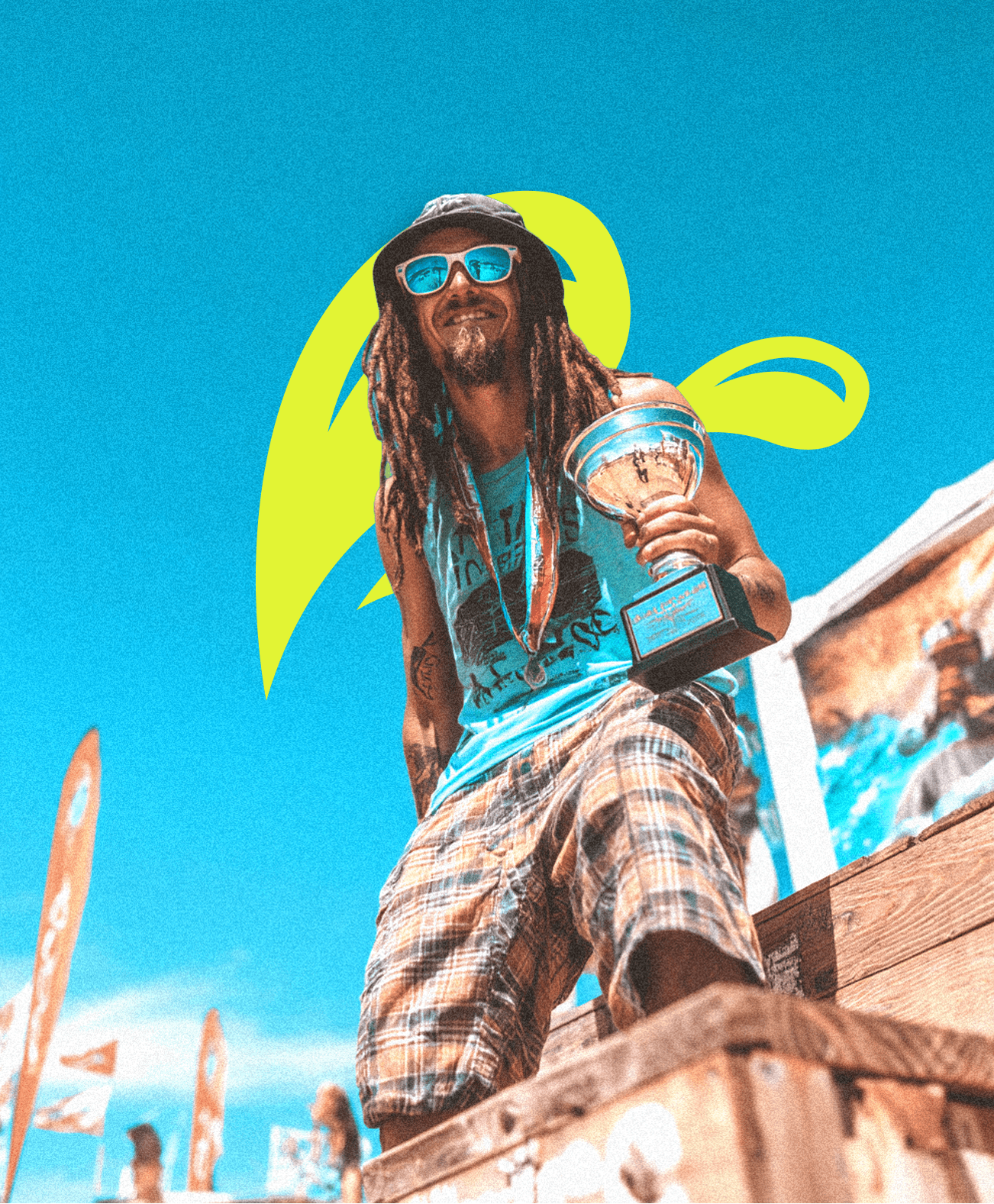 Variante chromatique du nouveau logo minimaliste et élégant pour 'Villa Wassim Marrakech', créé par Nux-Studio. Le logo présente la silhouette stylisée (évoquant un cheval ou une calligraphie arabe) et le texte 'VILLA WASSIM Marrakech' affichés en couleur blanche ou blanc cassé. Le fond est une teinte uniforme de bleu marine foncé ou de gris très sombre. Ce visuel est essentiel pour la charte graphique et la direction artistique, illustrant l'identité de marque moderne et haut de gamme conçue par Nux-Studio pour l'hôtellerie de luxe.