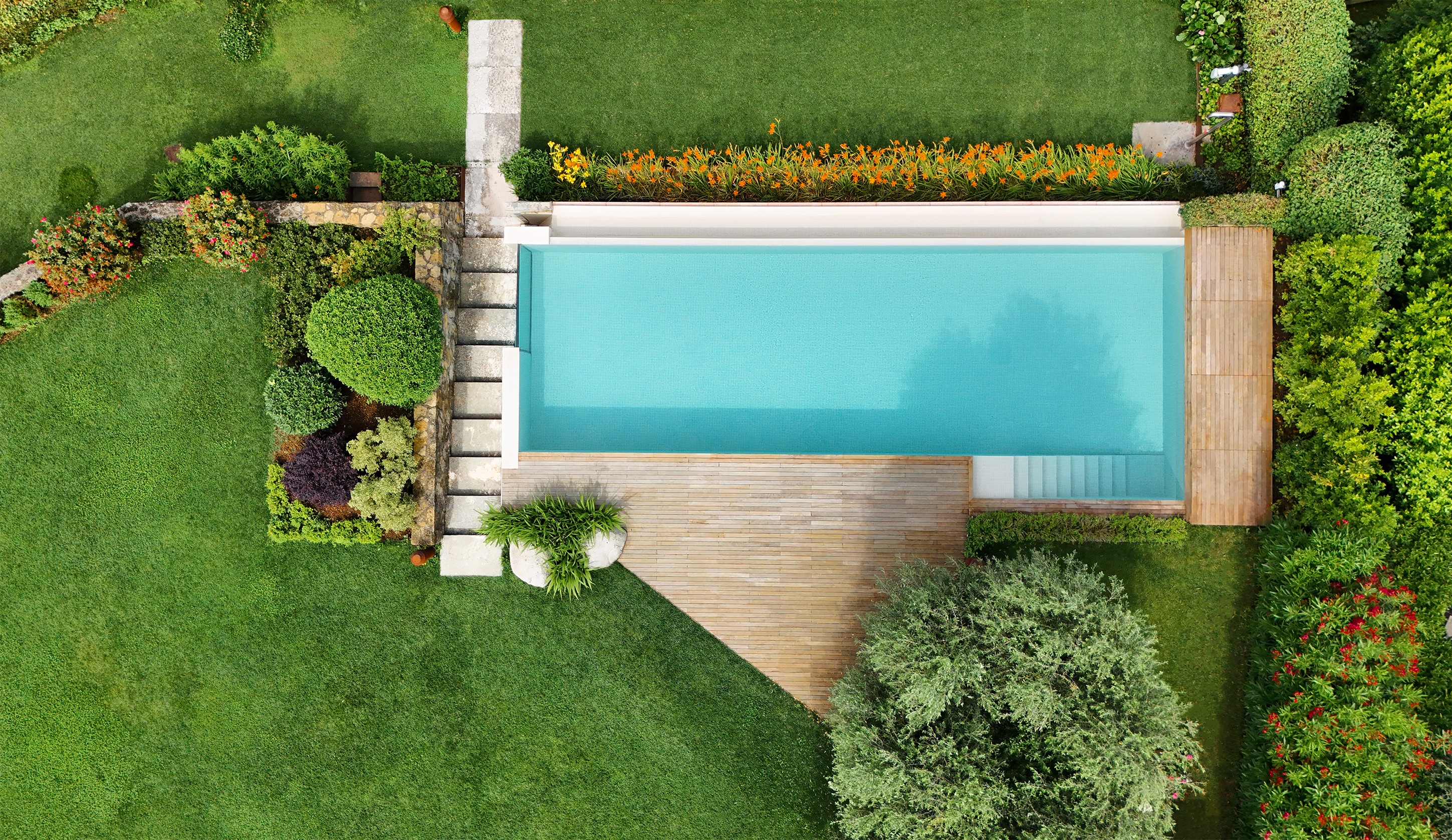 vista zenitale piscina