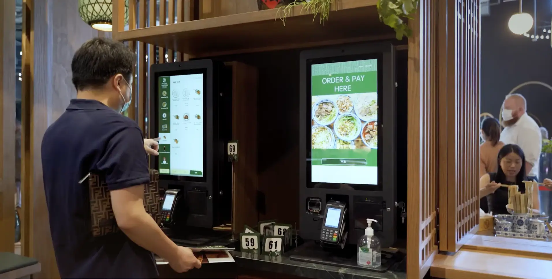 countertop kiosk at master lanzhou