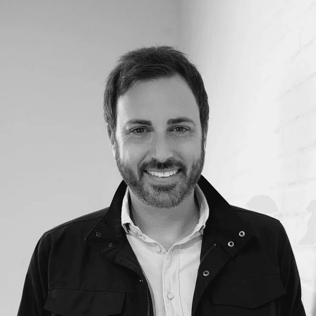 A picture of a real estate agent