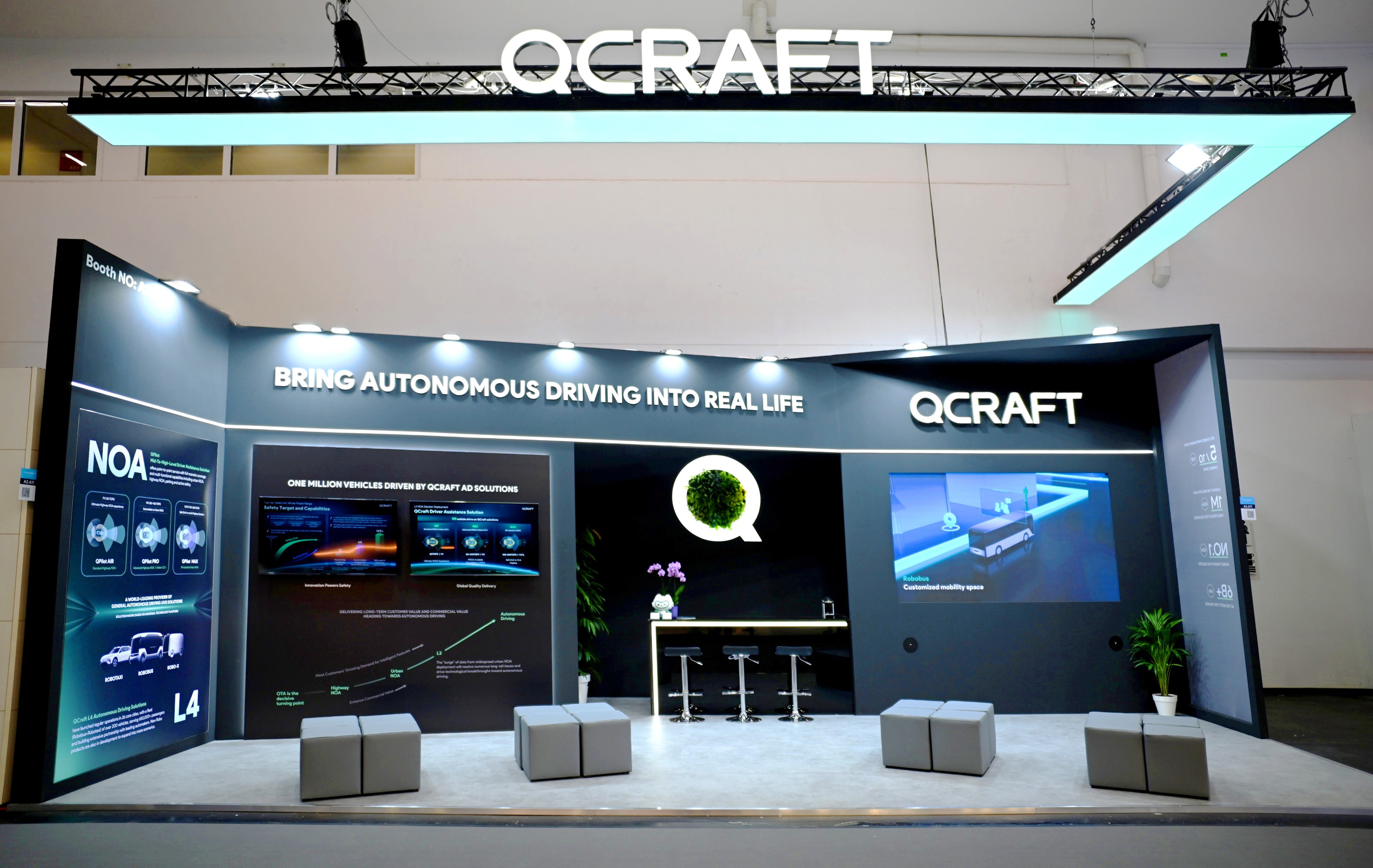 Eman Khallouf Stand-up