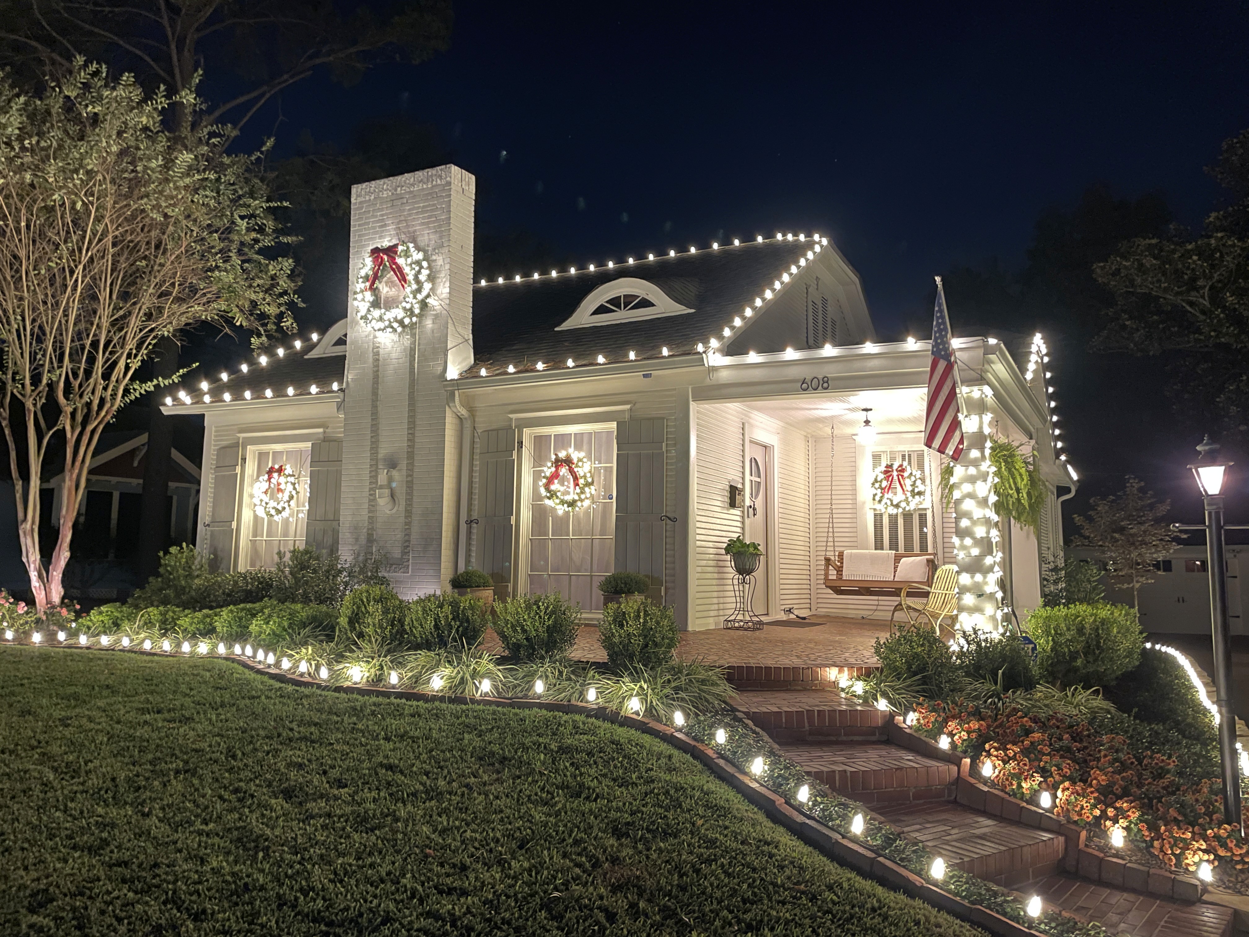 Shreveport home with professional holiday lighting installation by Barefoot Lawns & Lights.
