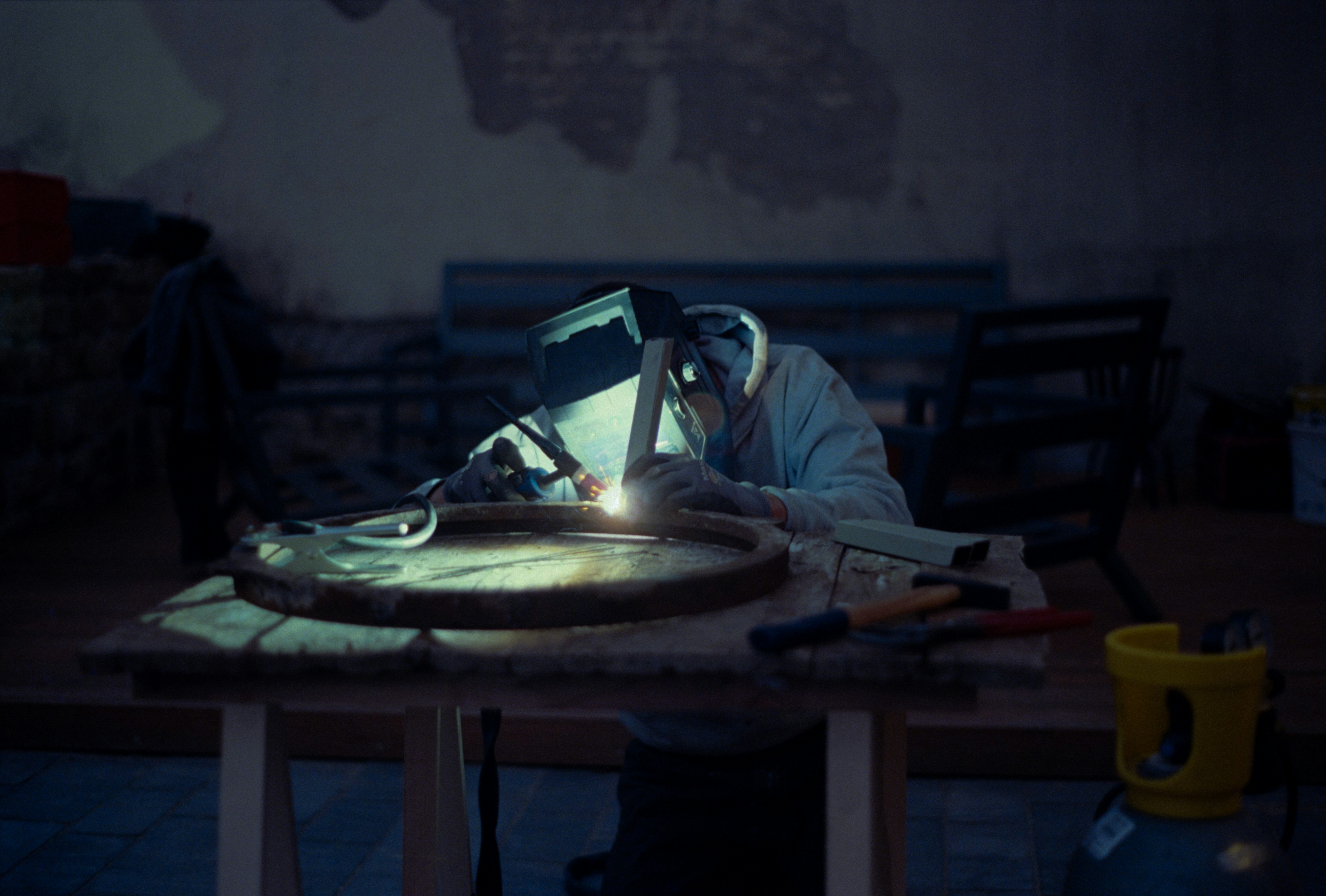 Rifinitura di un prodotto in metallo