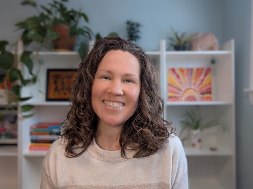 A headshot of Sara Tatnall, founder of Heart Powered Marketing.