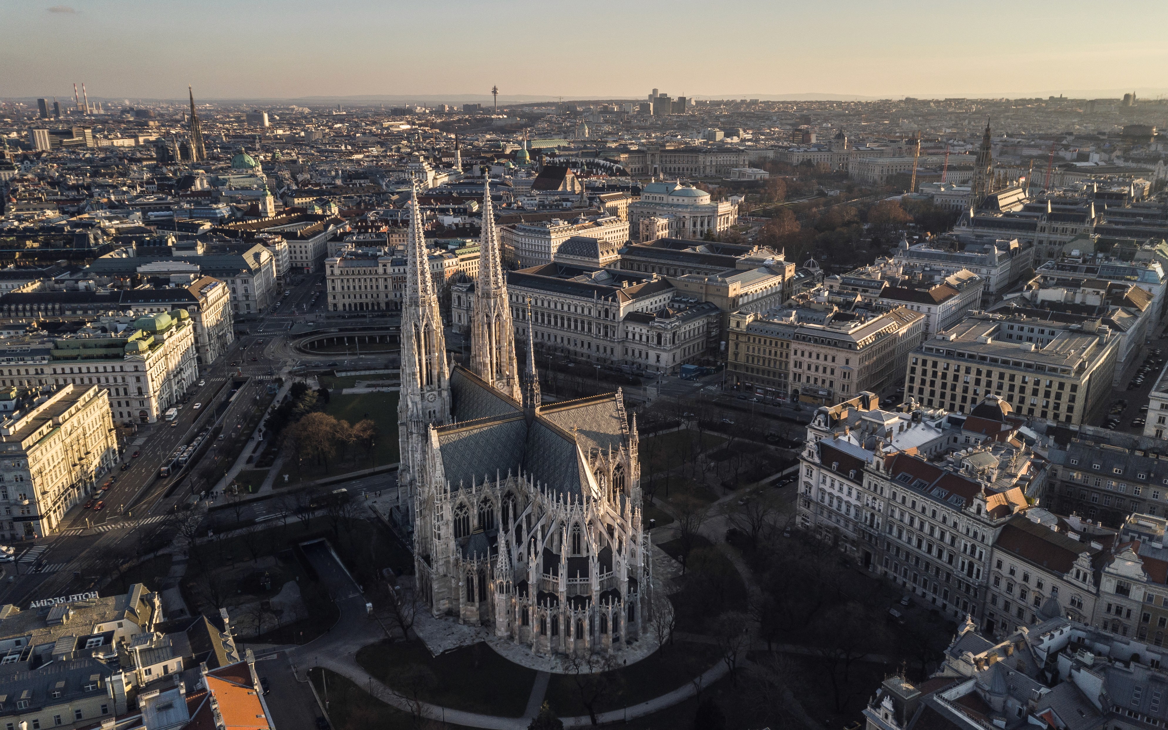 aerial-view-of-votivkirche-energeia