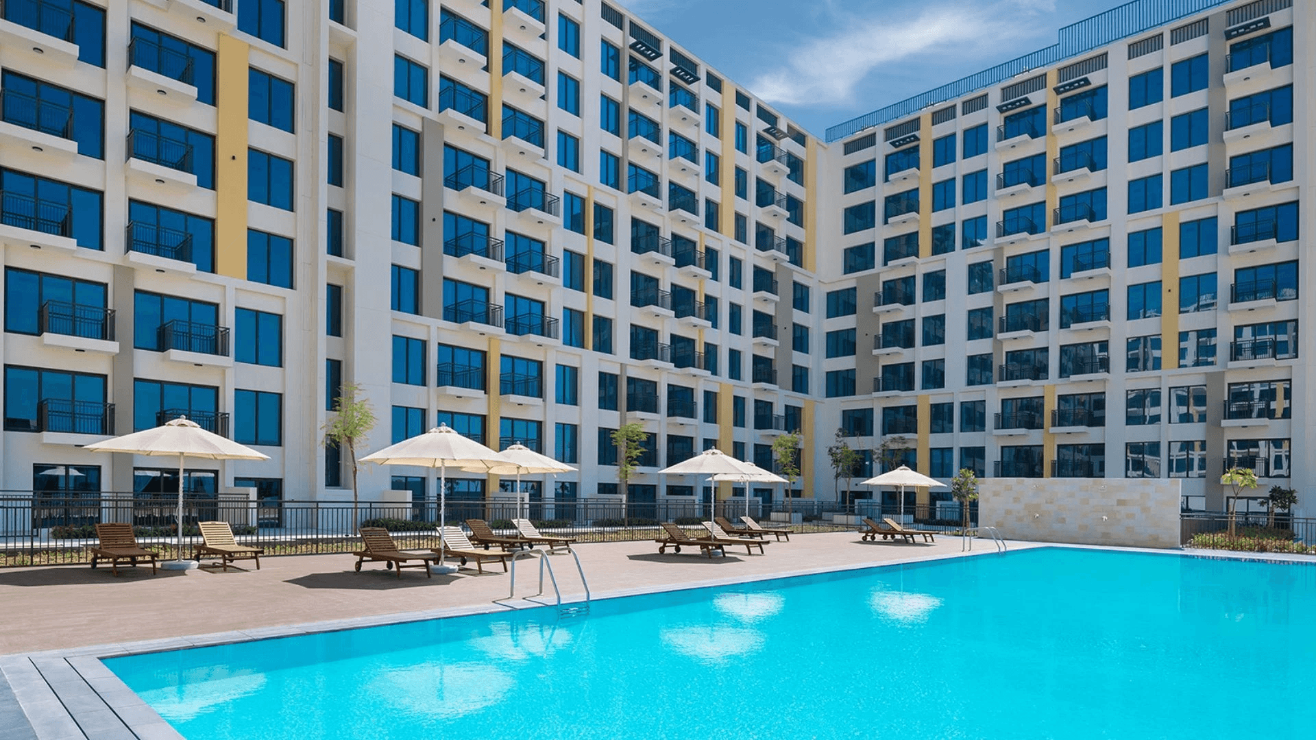 Ascot Residences: contemporary apartments at Dubai Marina, featuring sleek designs and stunning waterfront scenery.