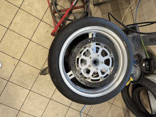 Motorkerékpár gumicsere és abroncs szerelés – Borbély Motors Mikepércs