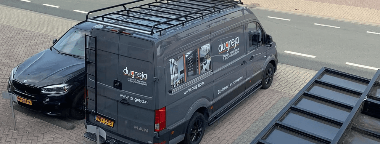 Servicebus van Dugreja in Putten